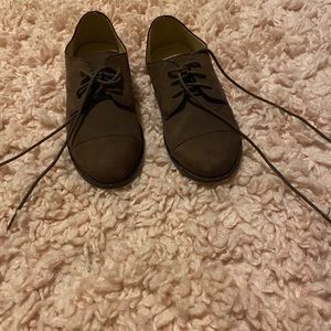 boys brown shoes